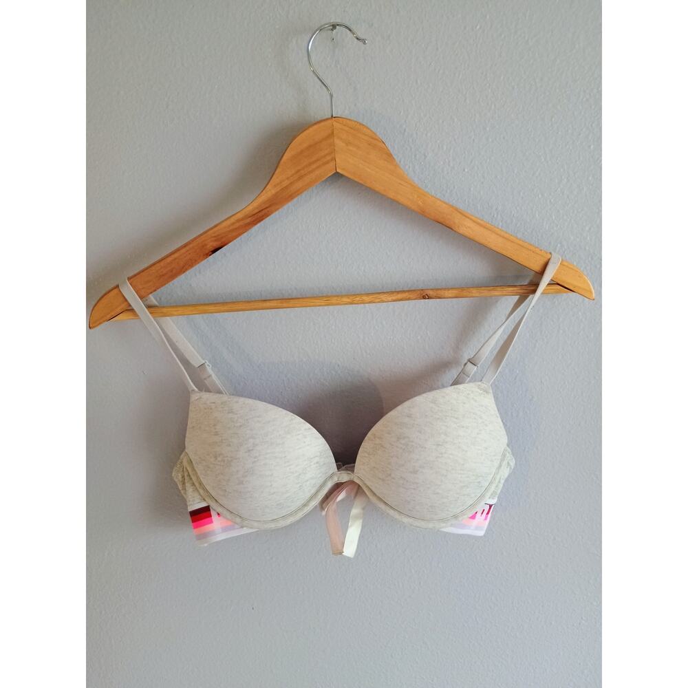Pink by Victoria's secret Bra womens 34B